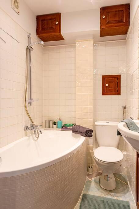 Cozy, Bright, Comfy Studio Next To The Old Town. Lägenhet Warszawa Exteriör bild